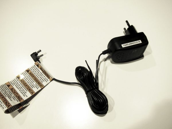 Adapter S004LV0600060