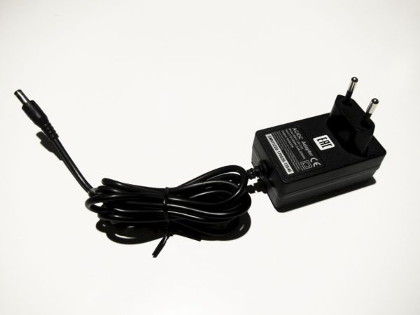 Adapter SMVI-12V-2.0A