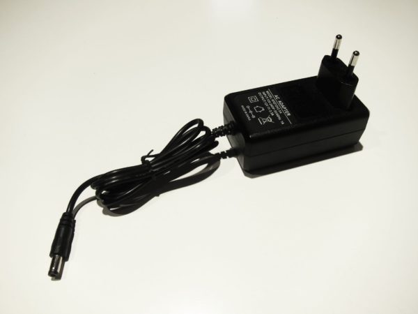 Adapter RXZ12V2.5A