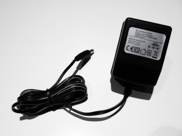 Adapter XR-DC240400A
